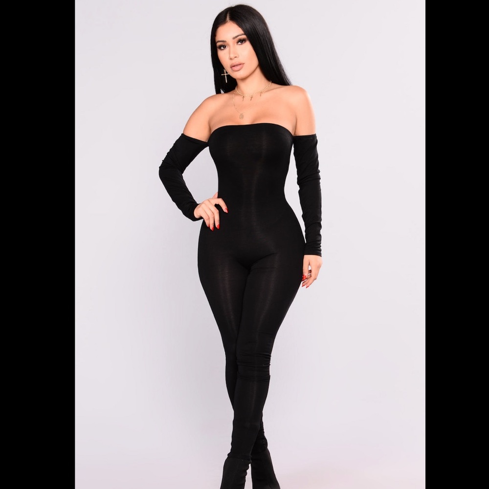 Soothe Off Shoulder Jumpsuit 🖤
